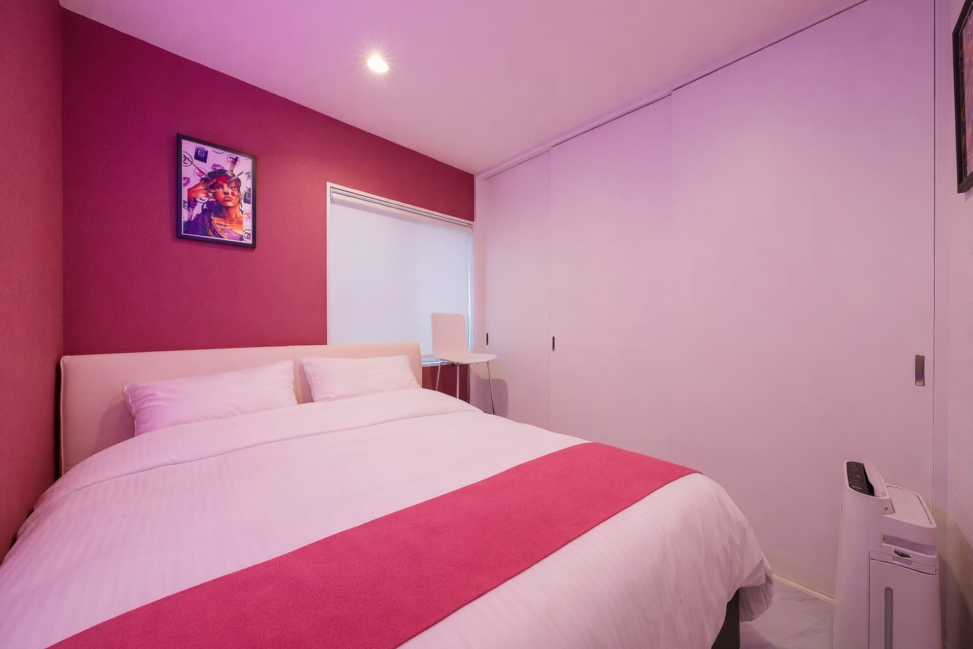 Bedroom A (Queen) - Plat House Shirokanedai Queen Bed up to 2 guests